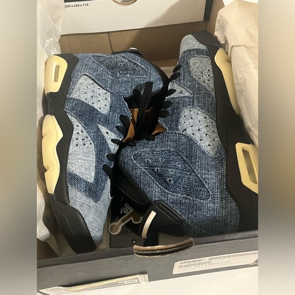 Jordan 6 Retro High Wash Denim Size 5Y - Picture 9 of 9